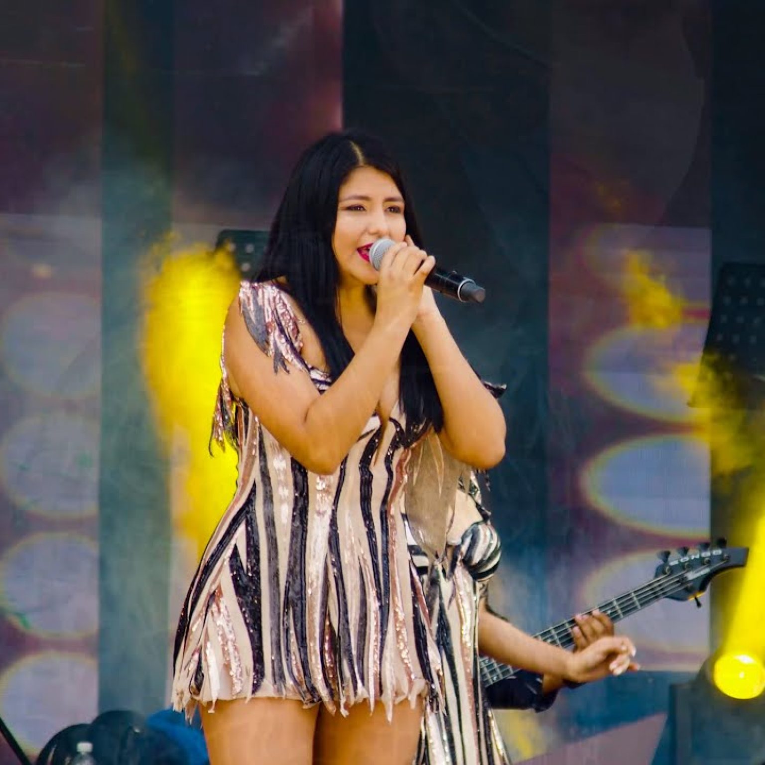 Corazón Serrano - Tú Por Tu Camino (En Vivo - 2021)